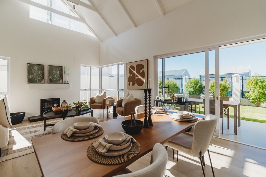 3 Bedroom Property for Sale in Kraaibosch Western Cape